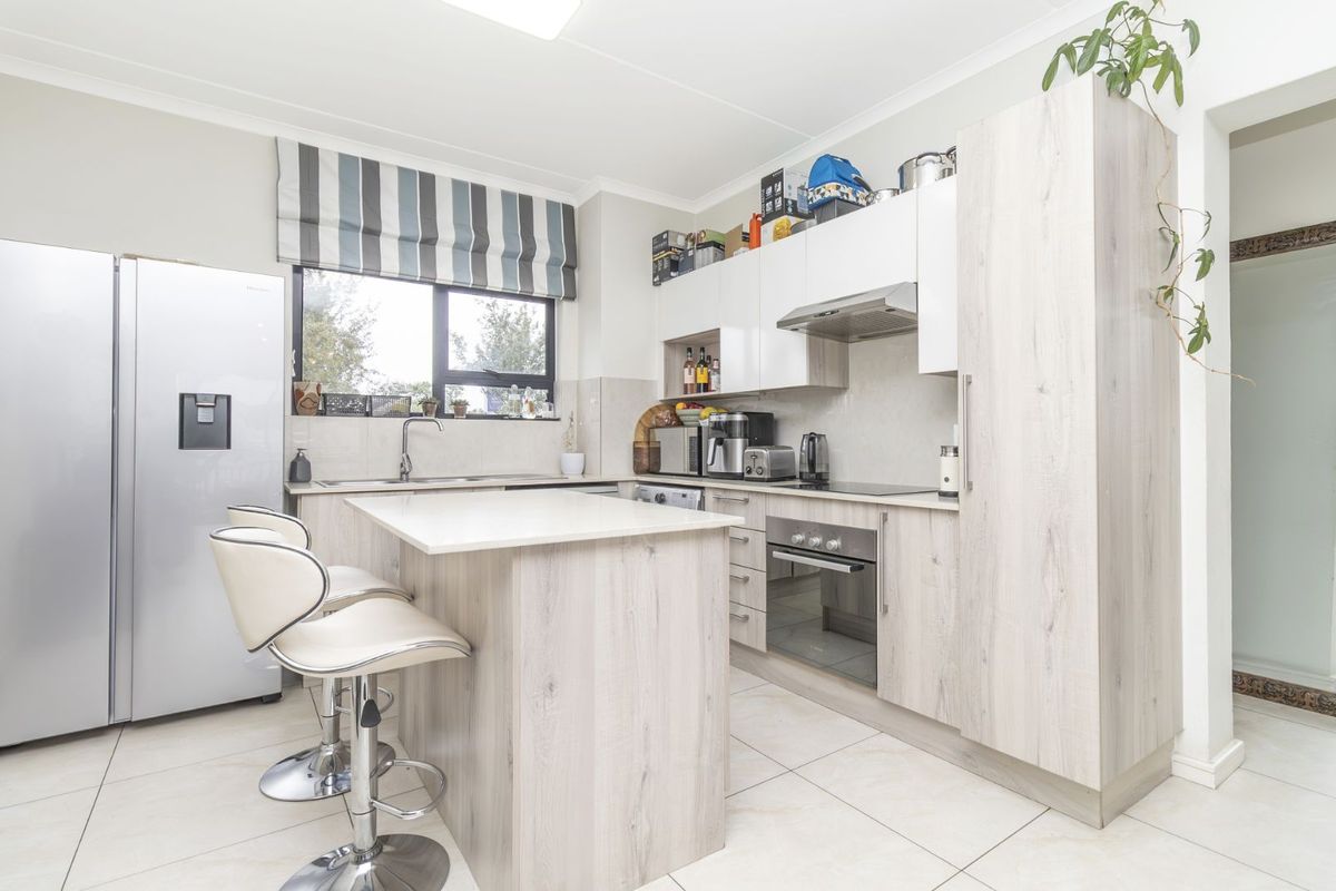 Apartment For Sale in Randpark Ridge - Photo 2