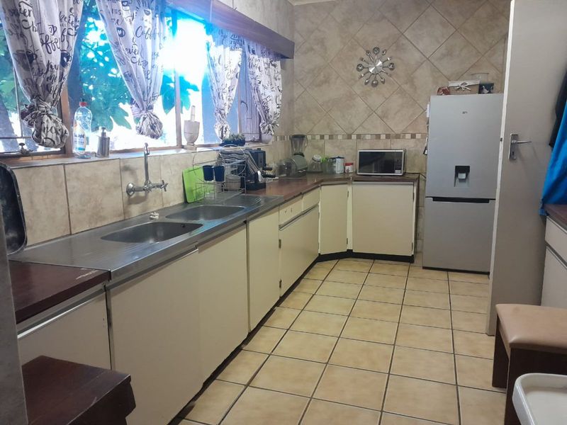 House For Sale in Kuruman Central - Photo 6