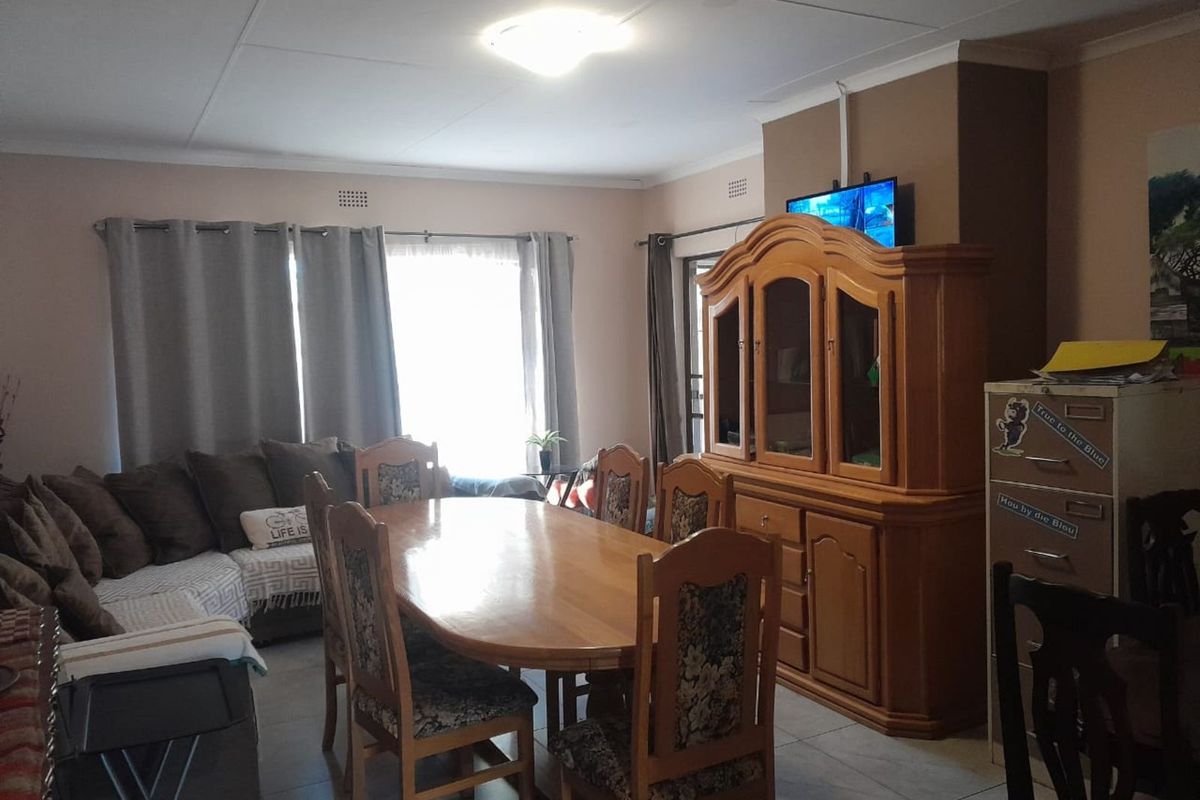 House For Sale in Kuruman Central - Photo 3