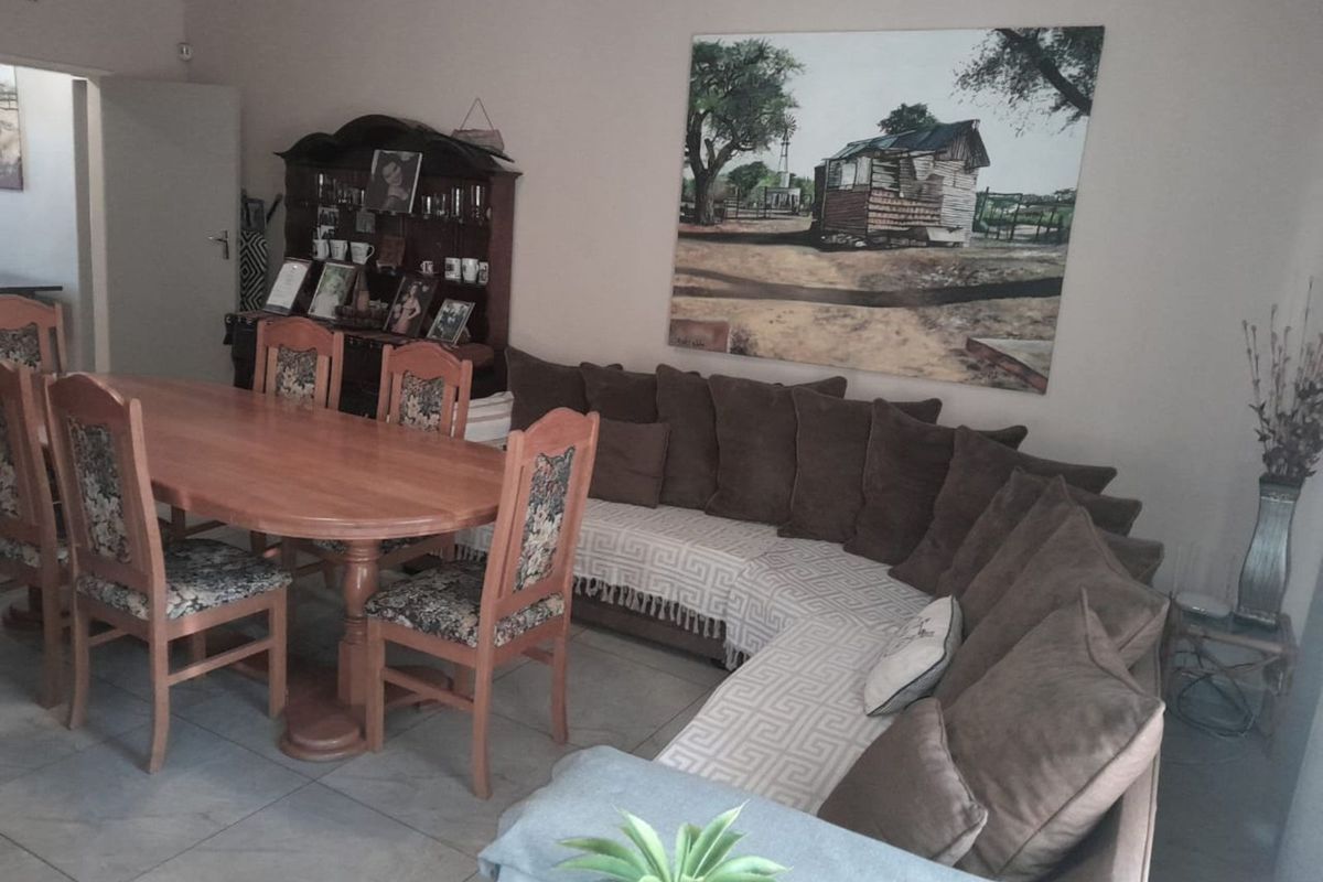 House For Sale in Kuruman Central - Photo 4
