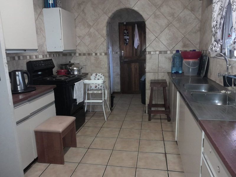 House For Sale in Kuruman Central - Photo 5
