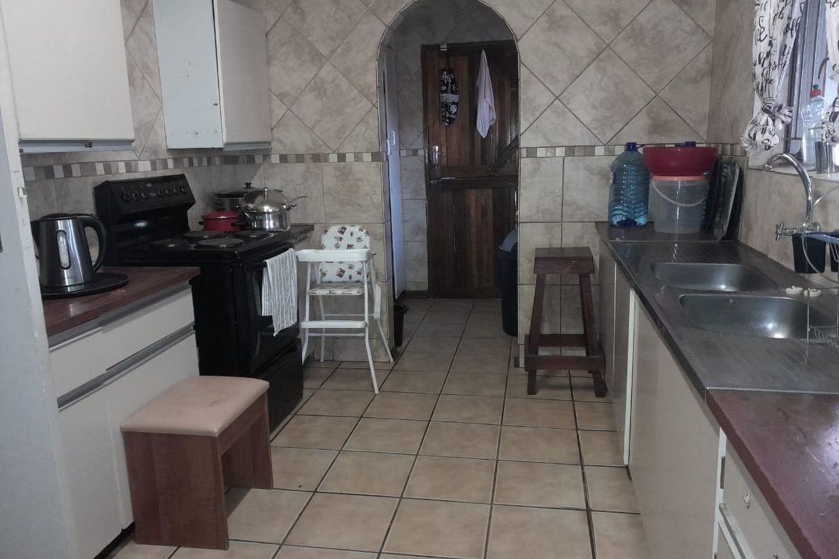 House For Sale in Kuruman Central - Photo 5