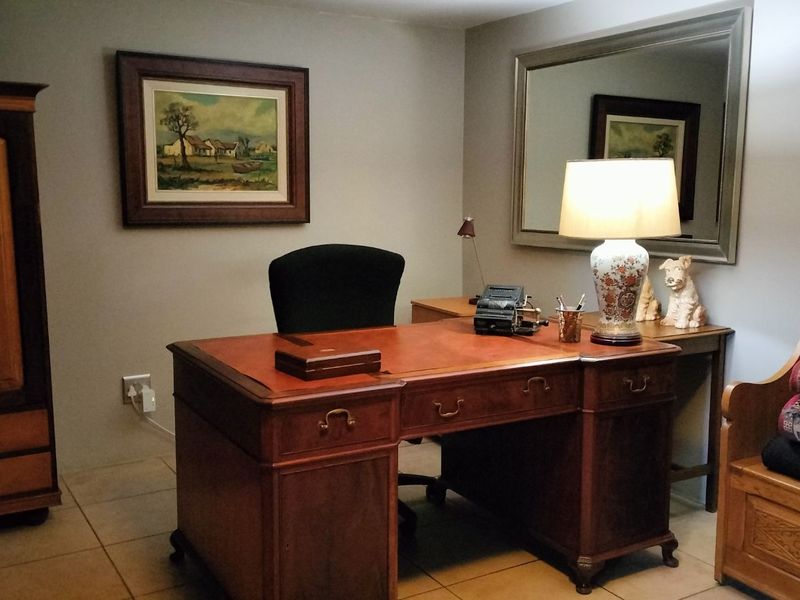 House For Sale in Constantia Kloof - Photo 9