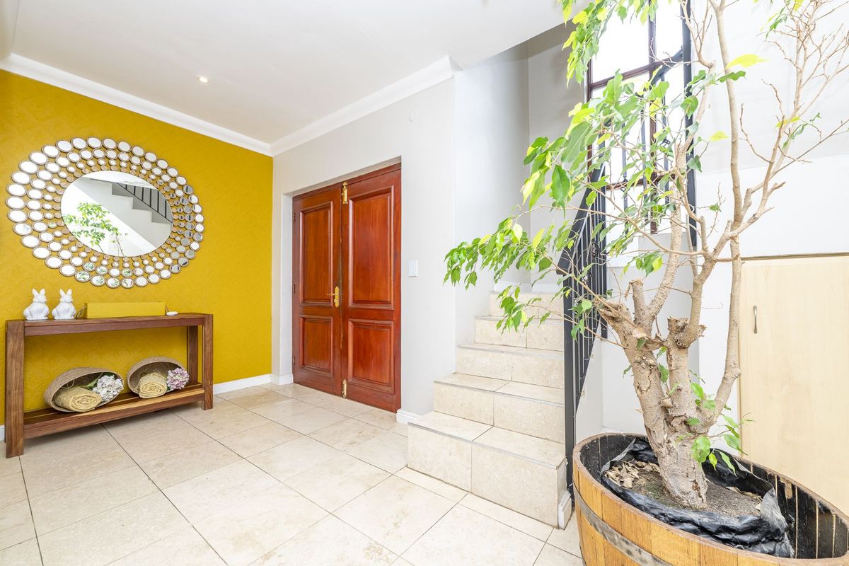 House For Sale in Die Wingerd - Photo 2