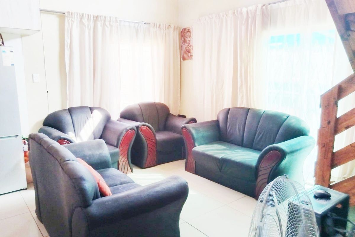 House For Sale in Vanderbijlpark CE7 - Photo 5
