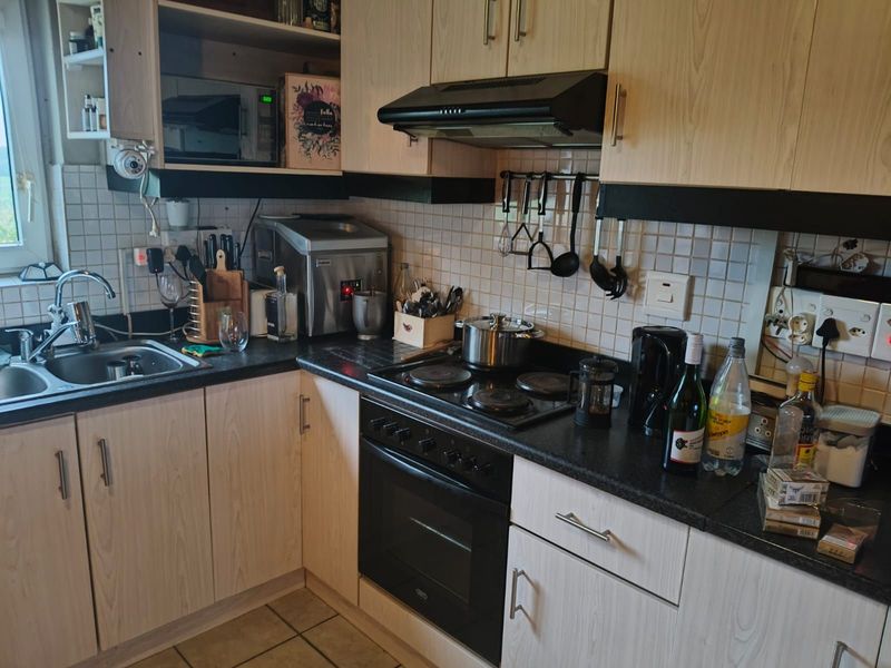 Apartment For Sale in Paarl East - Photo 4