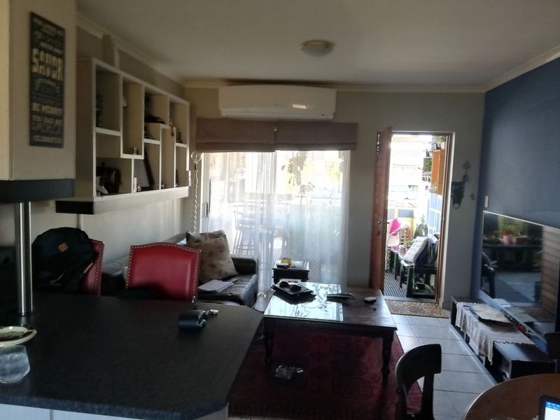 Apartment For Sale in Paarl East - Photo 5