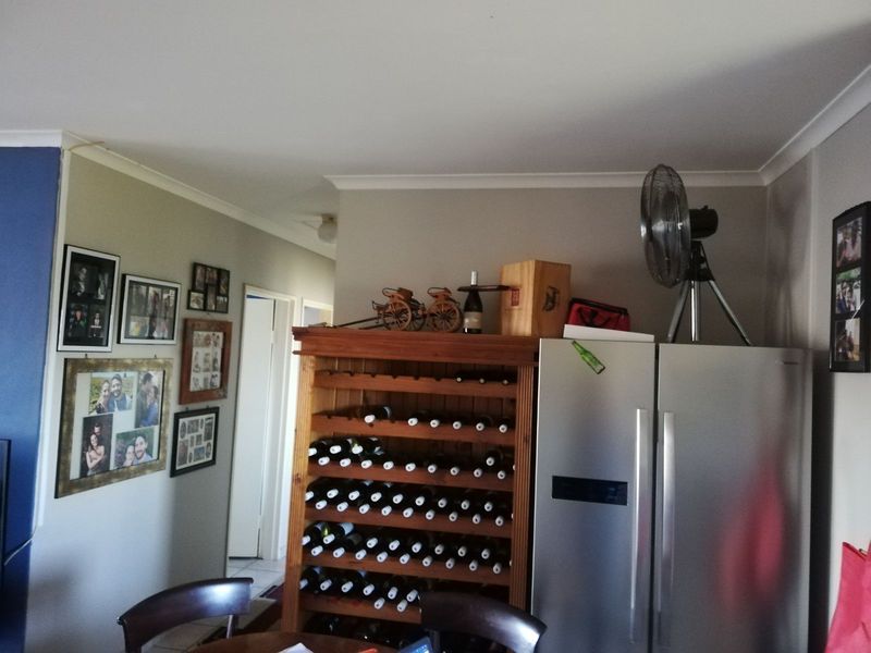 Apartment For Sale in Paarl East - Photo 9