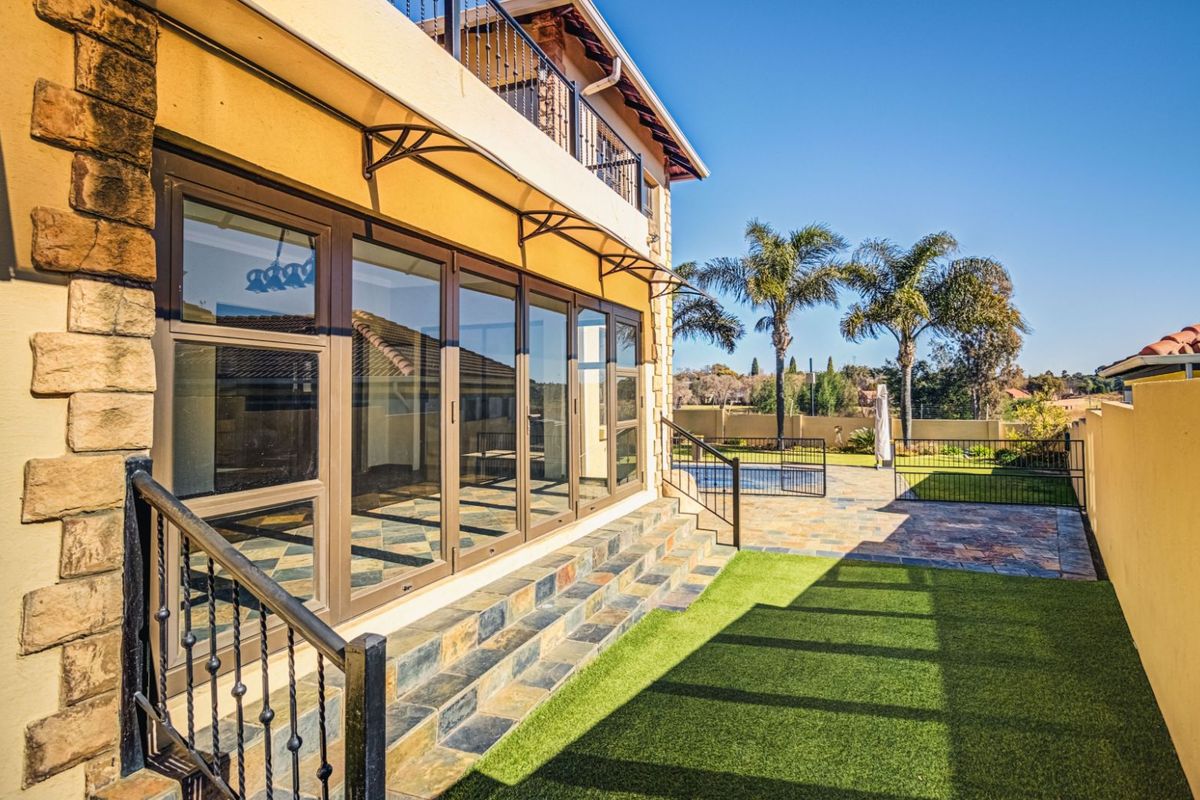 House For Sale in Glen Erasmia - Photo 3