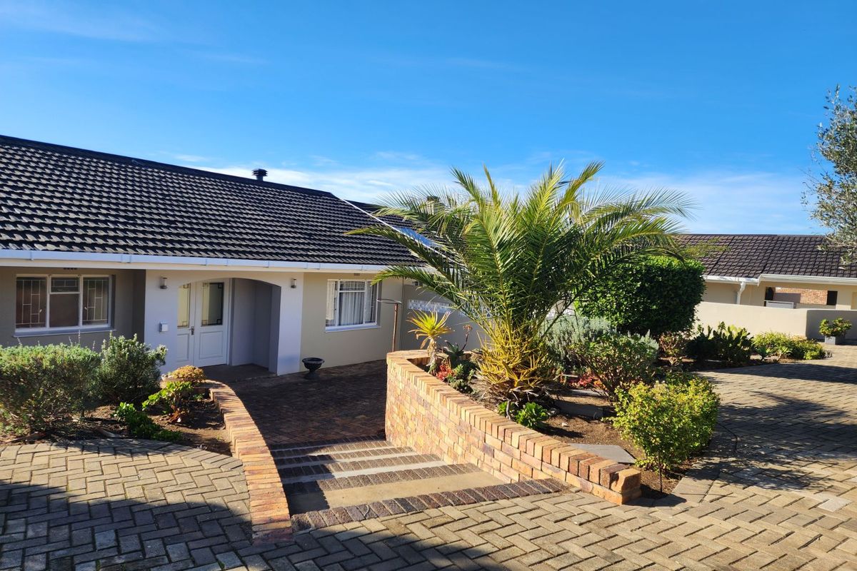 House For Sale in Bonnievale Central - Photo 3