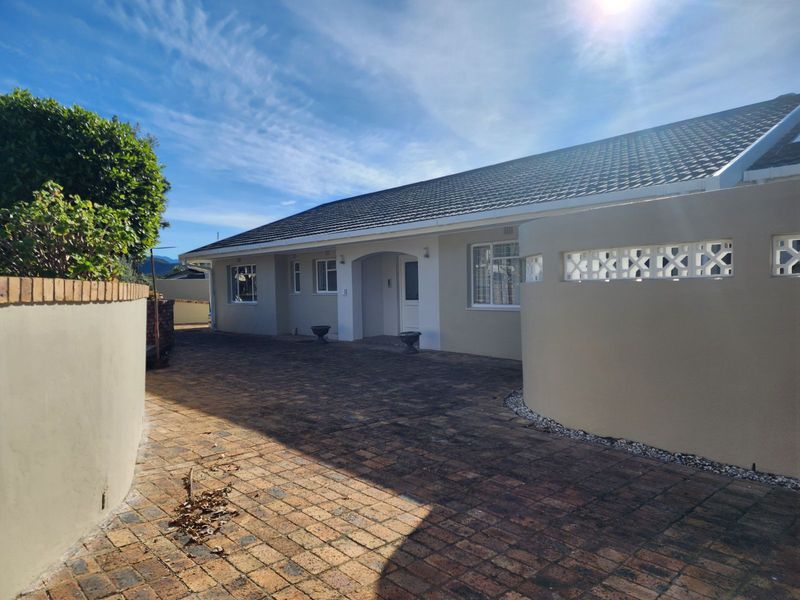 House For Sale in Bonnievale Central - Photo 5