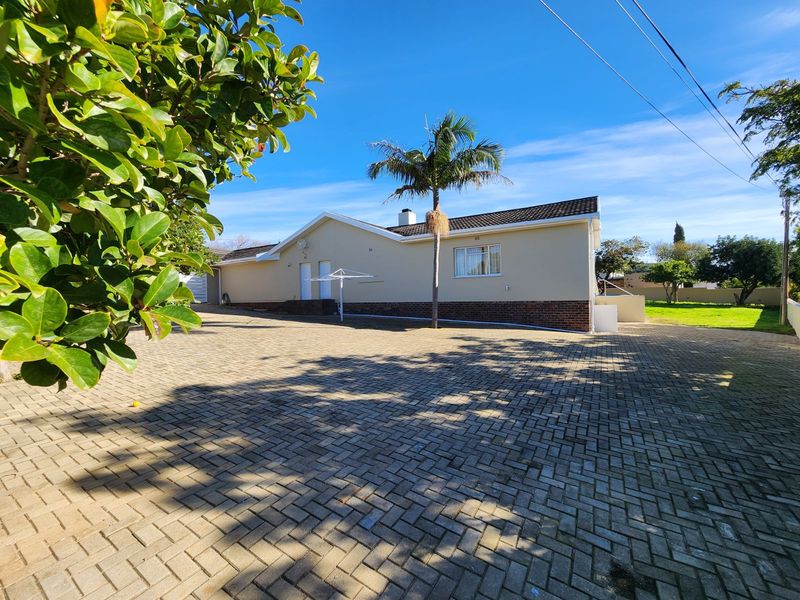 House For Sale in Bonnievale Central - Photo 9