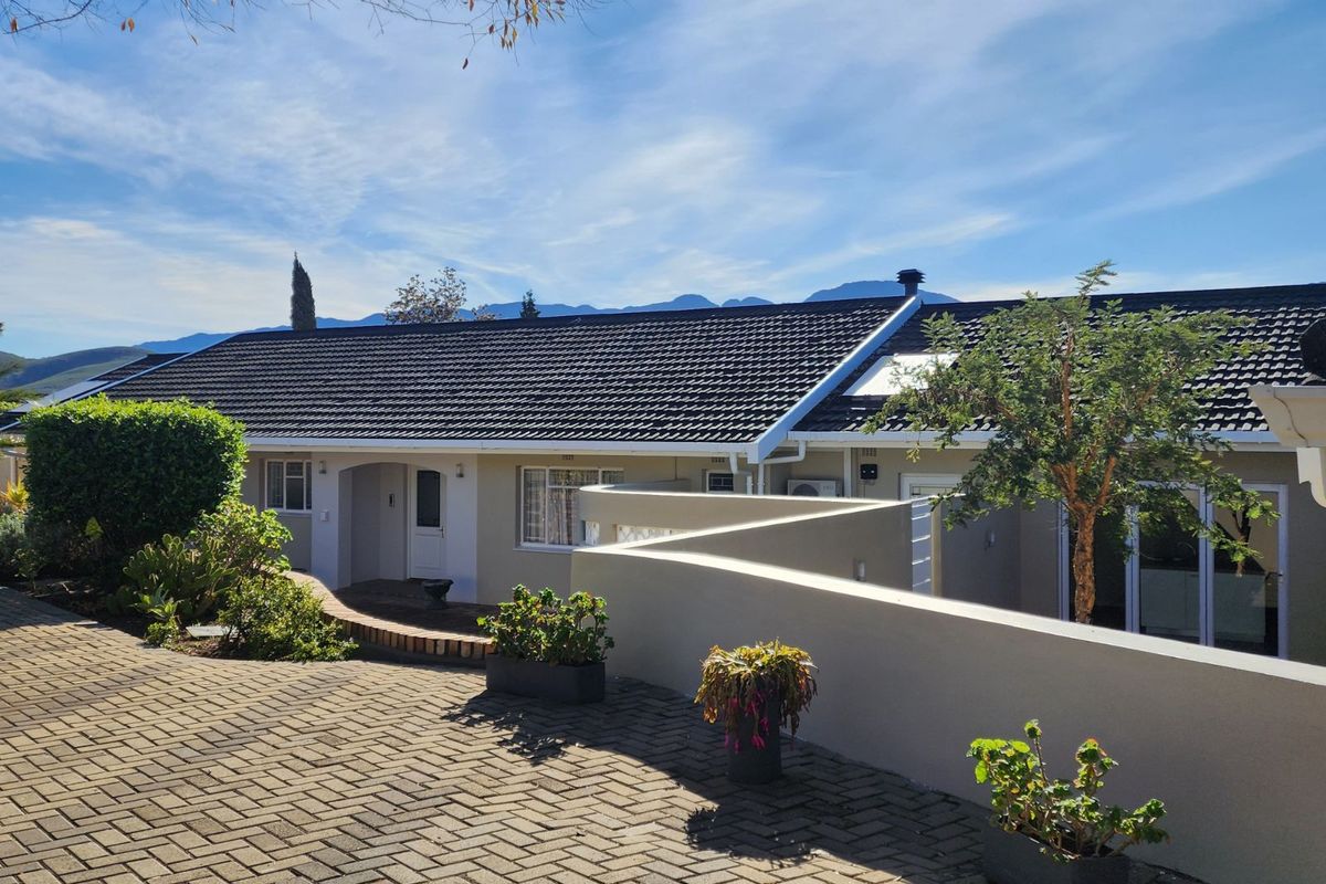 House For Sale in Bonnievale Central - Photo 2