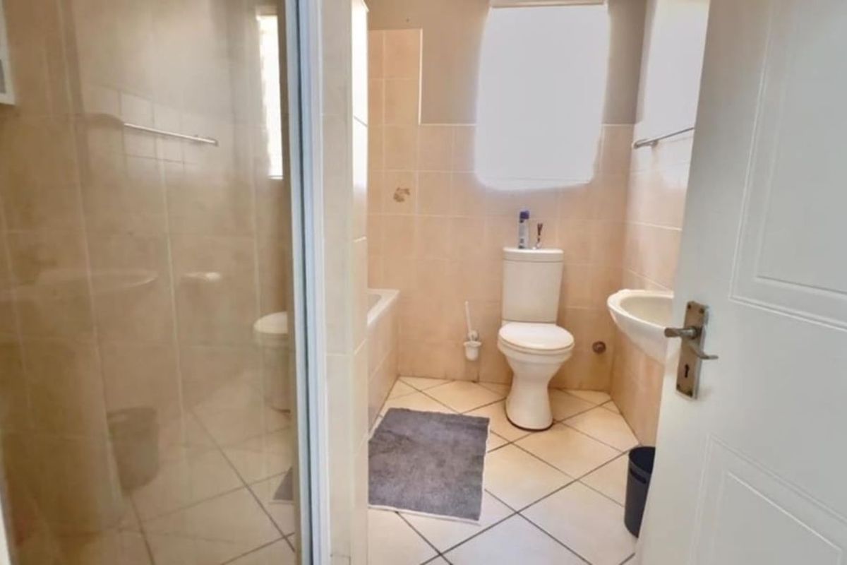 Apartment For Sale in Voorbaai - Photo 3