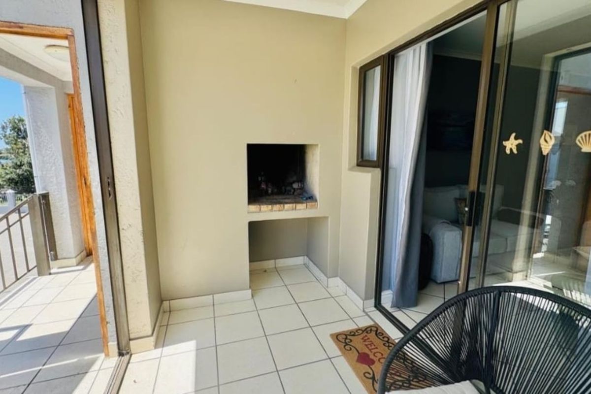 Apartment For Sale in Voorbaai - Photo 5