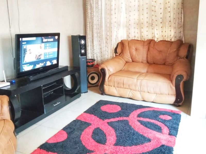 House For Sale in Sebokeng Zone 12 - Photo 5