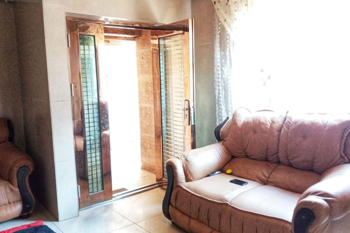 House For Sale in Sebokeng Zone 12 - Photo 4