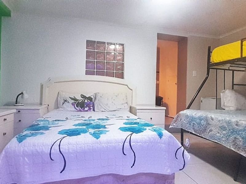 House For Sale in Bezuidenhout Valley - Photo 7