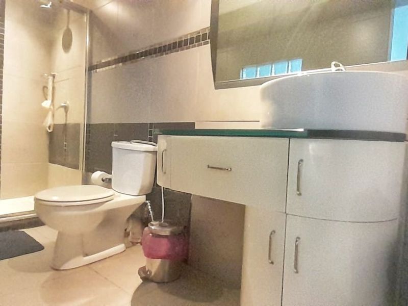 House For Sale in Bezuidenhout Valley - Photo 8