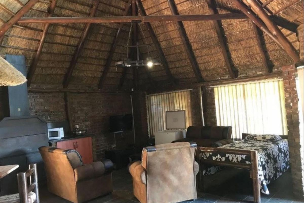 Apartment For Sale in Bloemhof Central - Photo 4