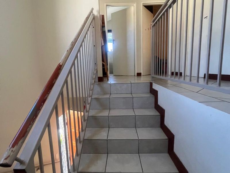 Townhouse For Sale in Willow Glen - Photo 8
