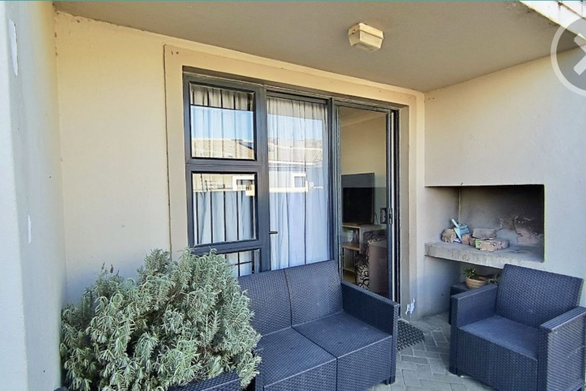 Apartment For Sale in Whispering Pines - Photo 4