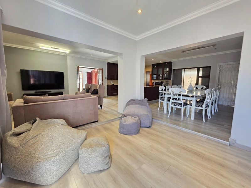 House For Sale in Hadison Park - Photo 5