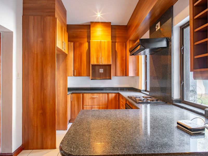 House For Sale in Dainfern - Photo 5