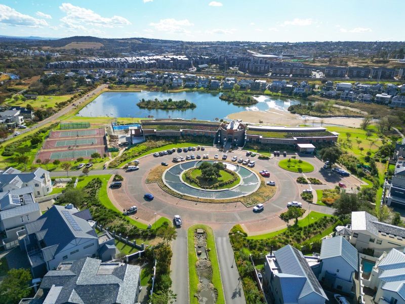 House For Sale in Waterfall Country Estate - Photo 3