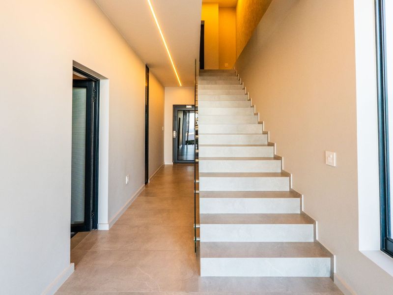House For Sale in Pinnacle Point Golf Estate - Photo 5