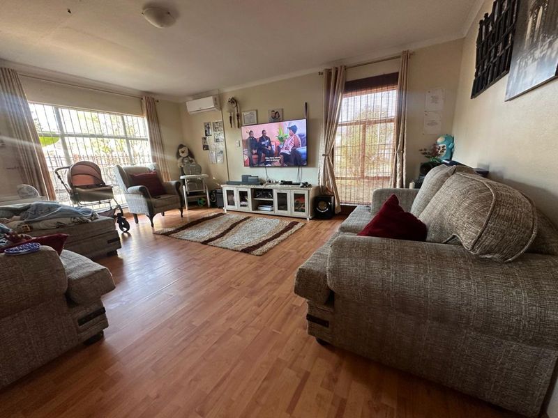 House For Sale in Secunda Central - Photo 8