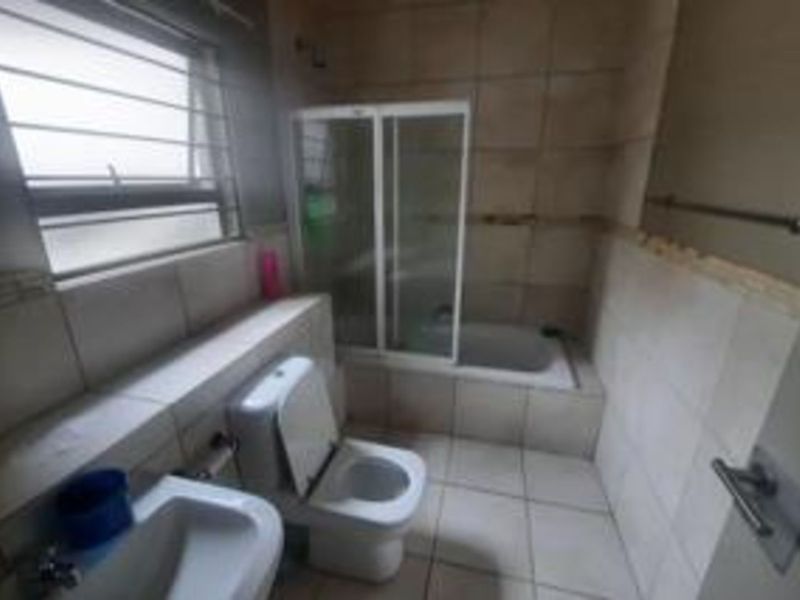 Apartment For Sale in Sunninghill - Photo 5