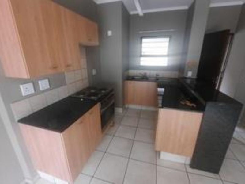 Apartment For Sale in Sunninghill - Photo 7