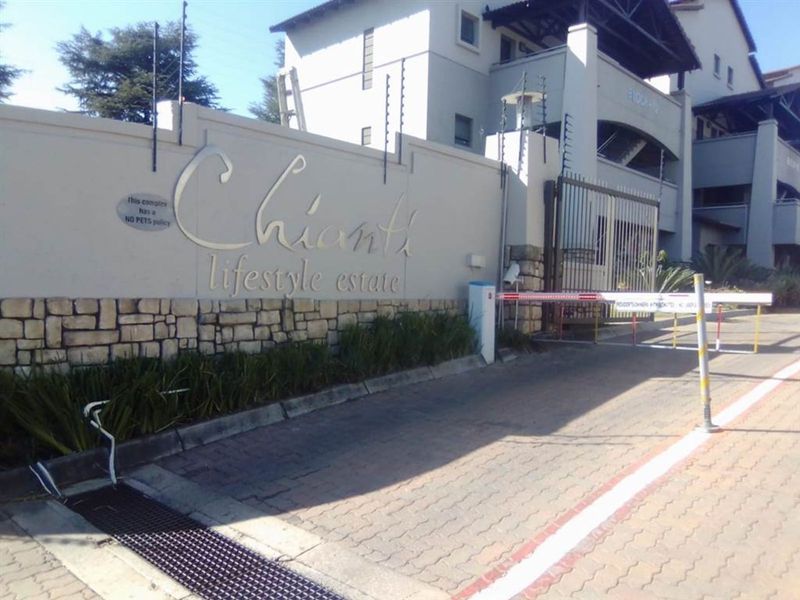 Apartment For Sale in Sunninghill - Photo 2