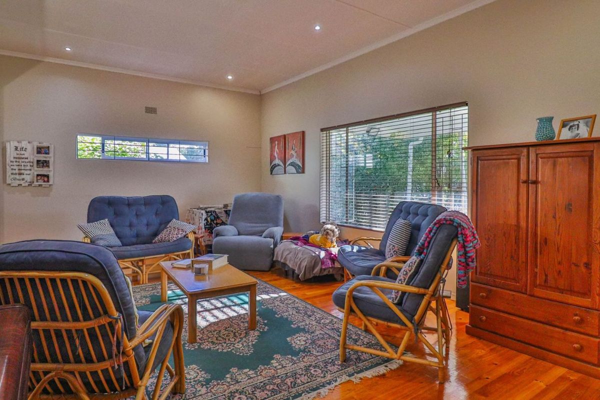 House For Sale in Robertson Central - Photo 5