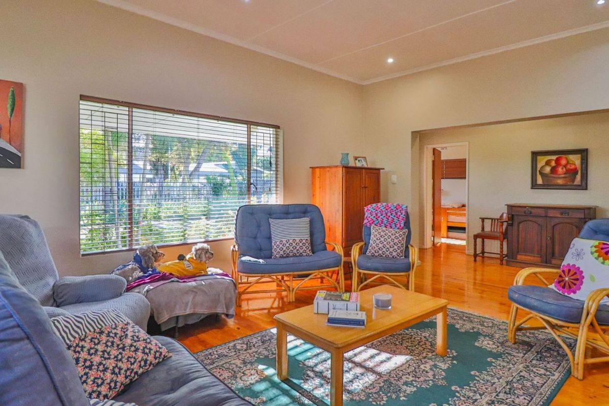 House For Sale in Robertson Central - Photo 3