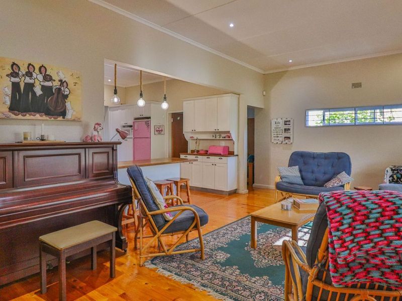 House For Sale in Robertson Central - Photo 4