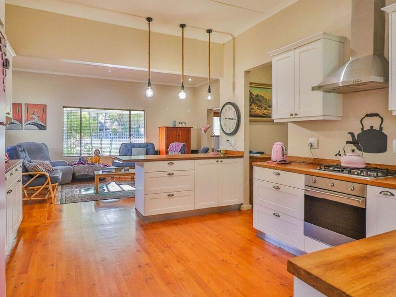 House For Sale in Robertson Central - Photo 10