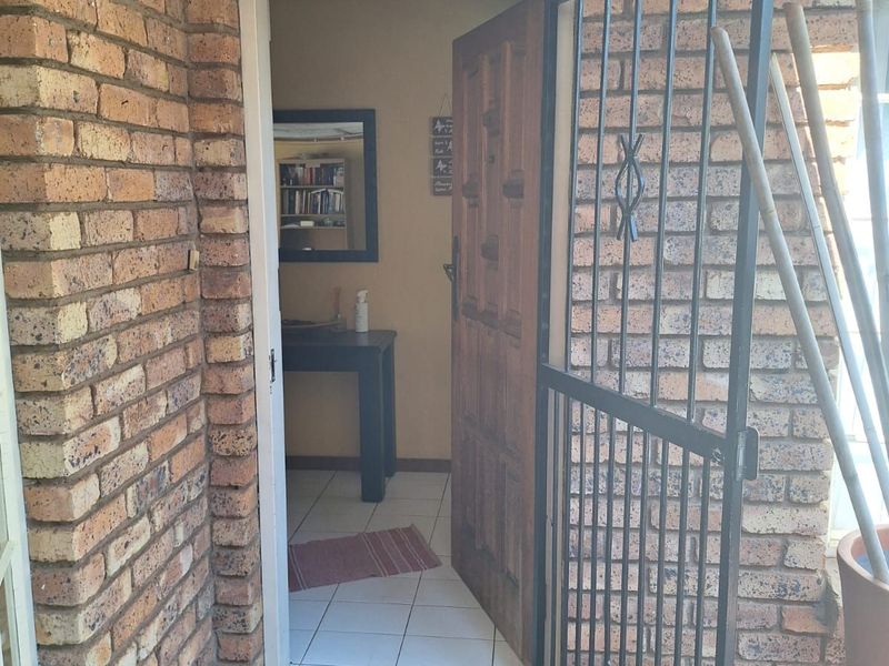 House For Sale in Doornpoort - Photo 9