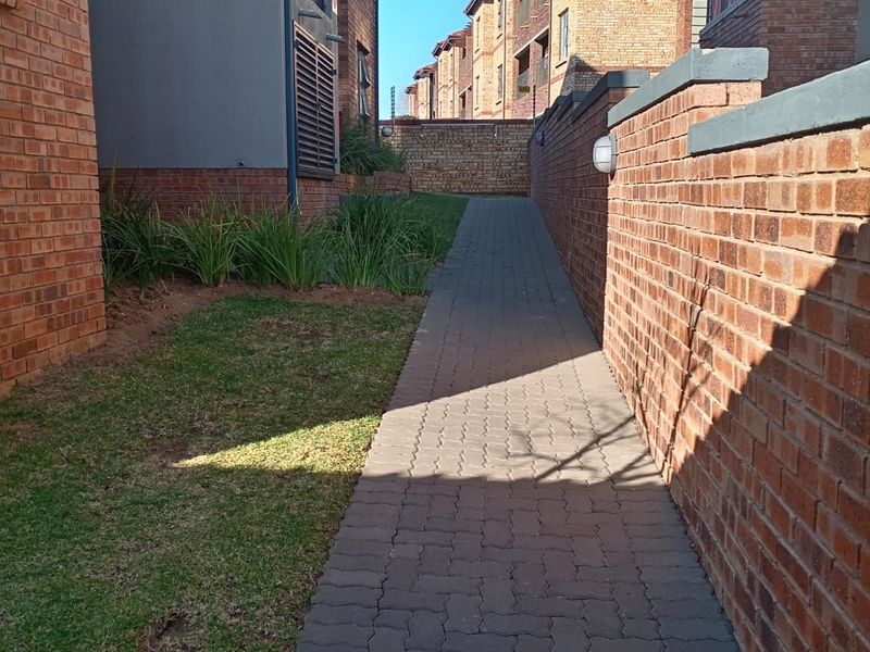 Apartment For Sale in Bergbron - Photo 7