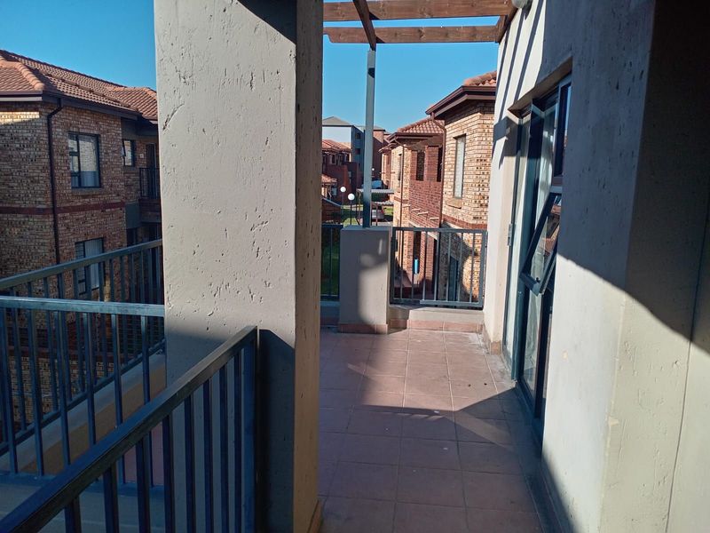 Apartment For Sale in Bergbron - Photo 8