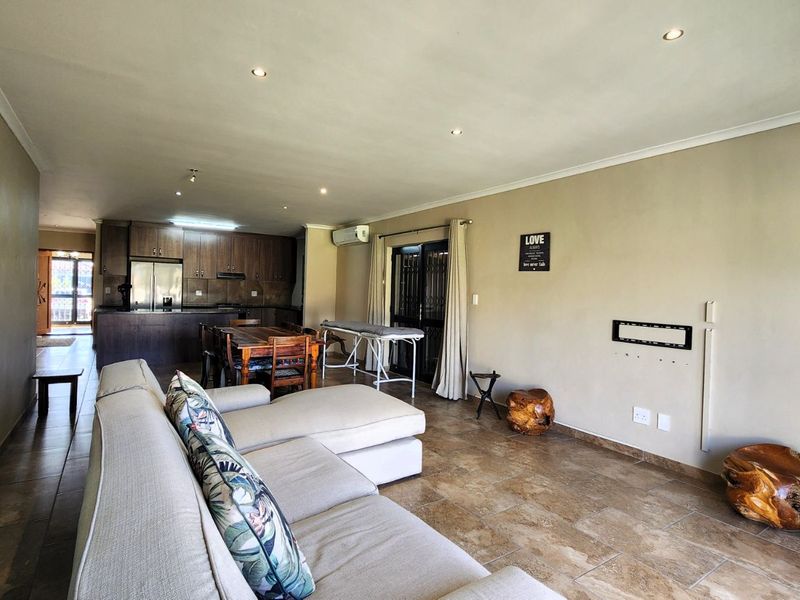 House For Sale in Fairview Golf Estate - Photo 9