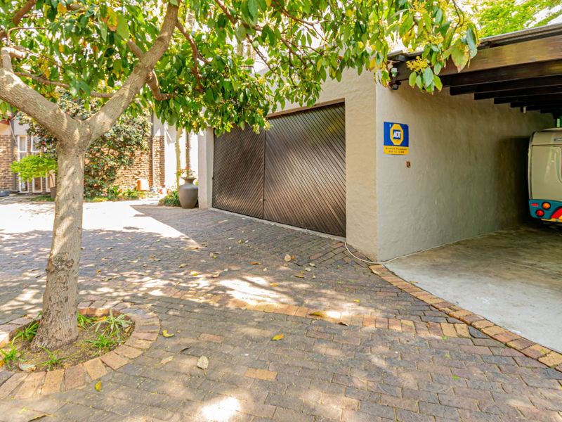 House For Sale in President Ridge - Photo 2