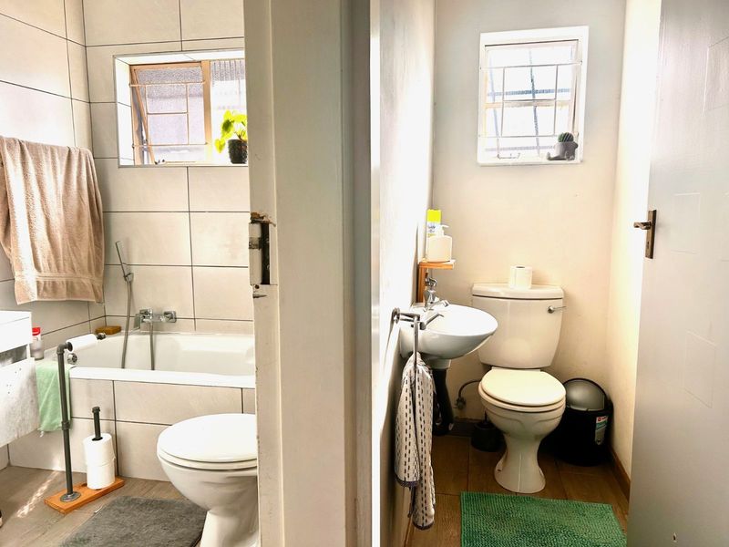 House For Sale in Valhalla - Photo 8