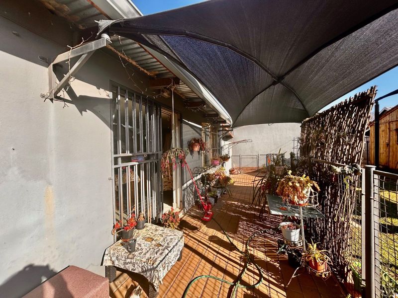 House For Sale in Valhalla - Photo 5