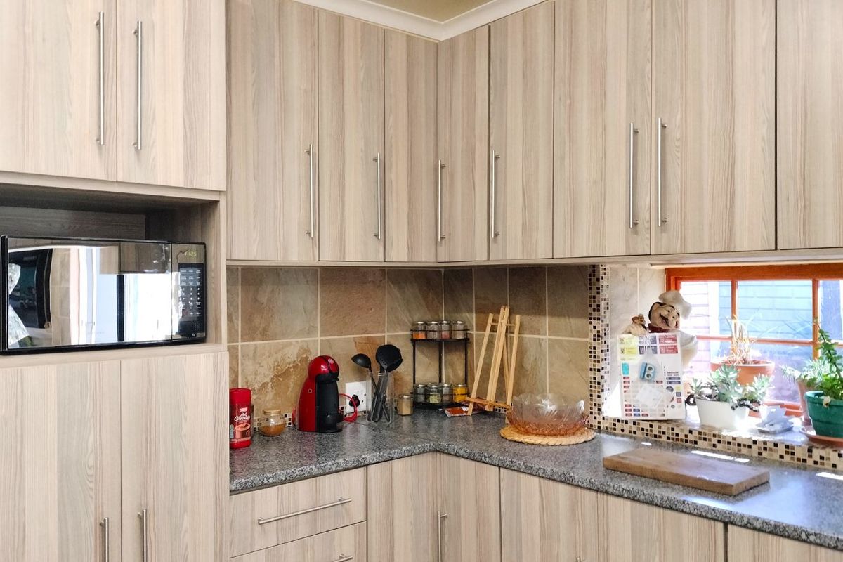 House For Sale in Krugersdorp North - Photo 5