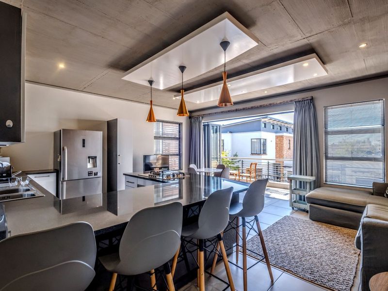 Apartment For Sale in Waterkloof - Photo 8