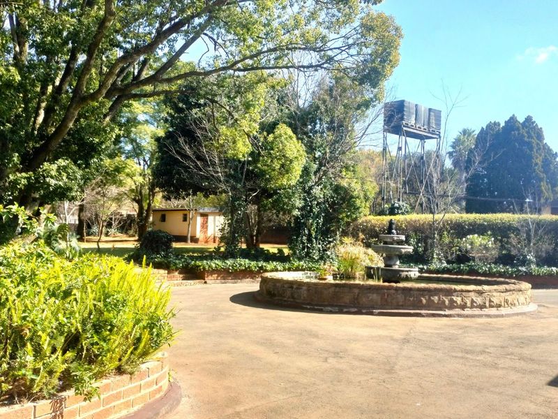 House For Sale in Chancliff AH - Photo 3