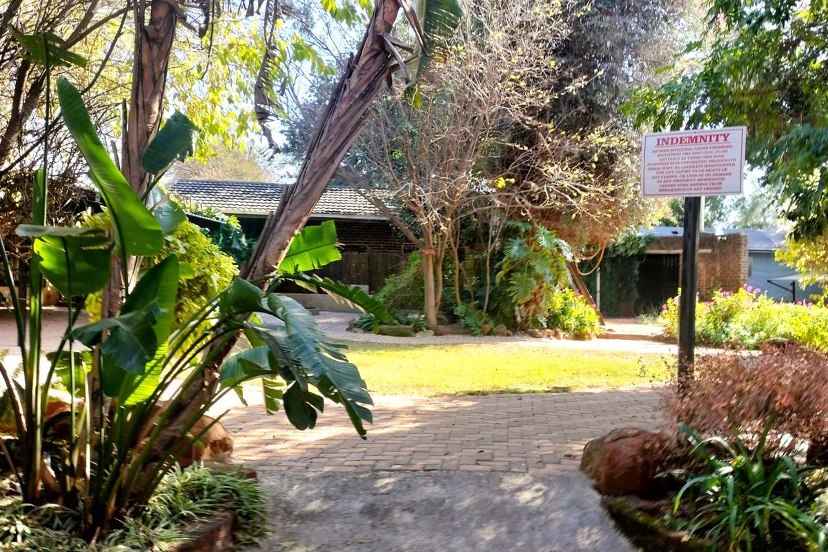 House For Sale in Chancliff AH - Photo 4