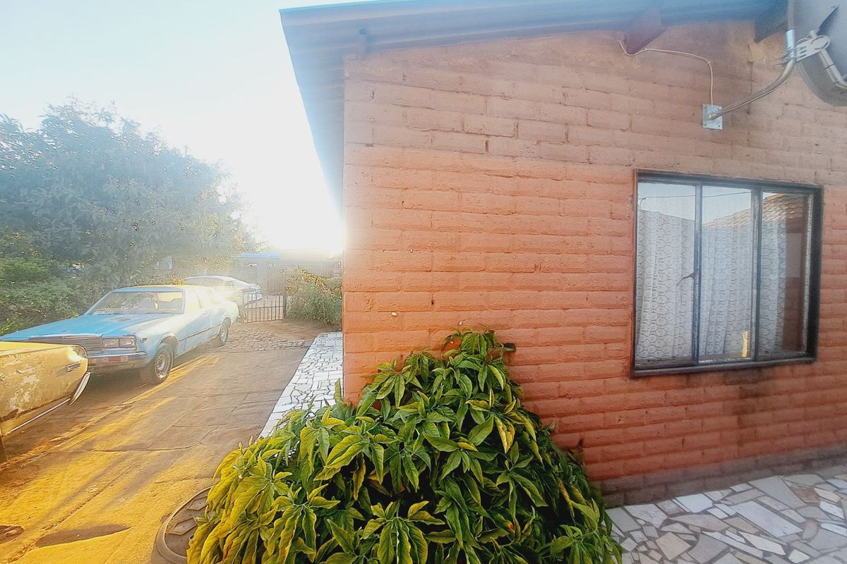 House For Sale in Mamelodi East - Photo 3